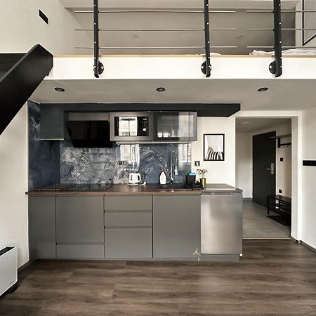 Contemporary Jindrisska Apartment Прага Екстериор снимка