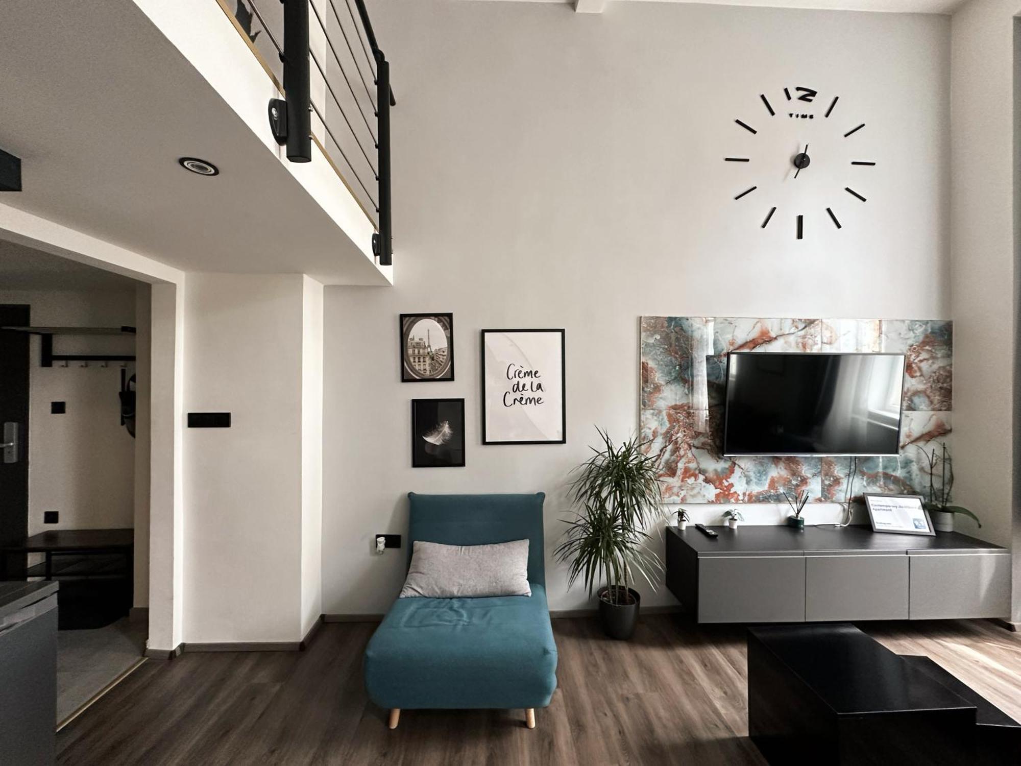 Contemporary Jindrisska Apartment Прага Екстериор снимка