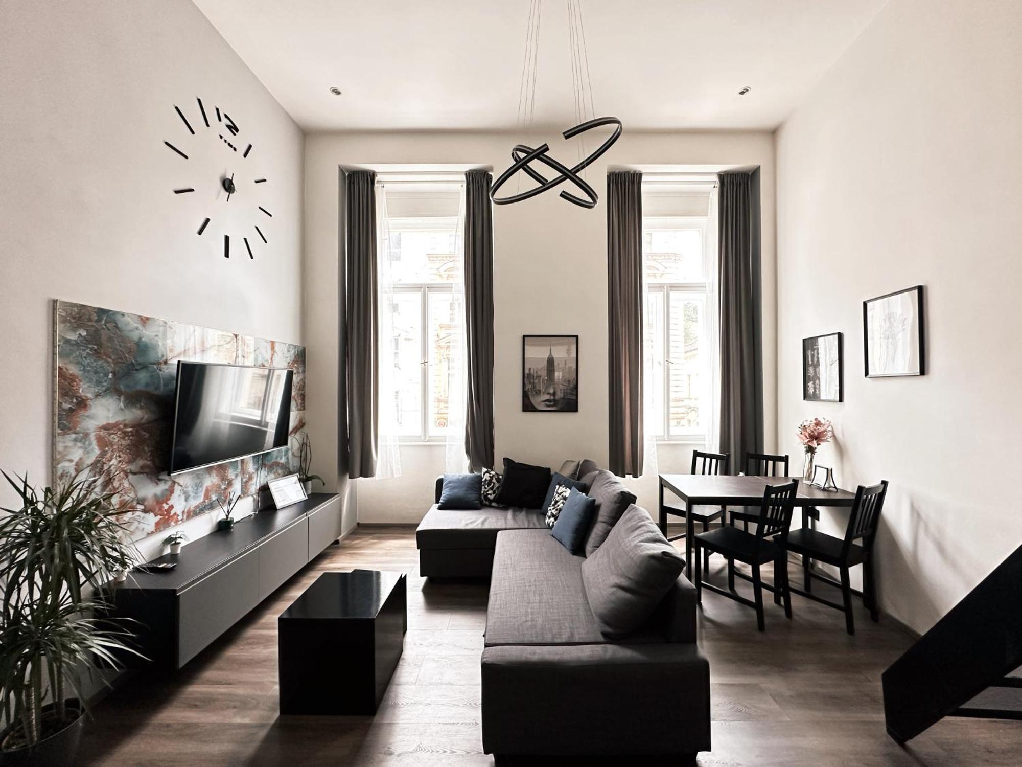 Contemporary Jindrisska Apartment Прага Екстериор снимка